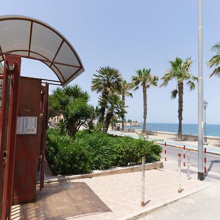 Nuvole Apartment Near The Beach Trani Dış mekan fotoğraf