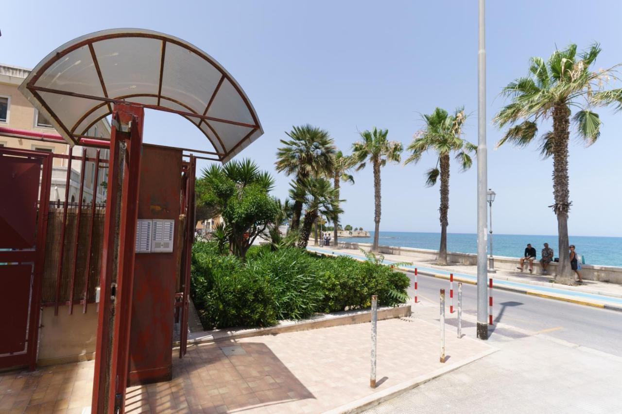 Nuvole Apartment Near The Beach Trani Dış mekan fotoğraf